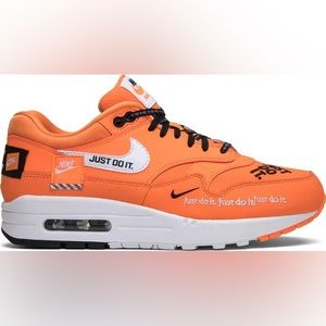 Nike WMNS AIR MAX 1 LX